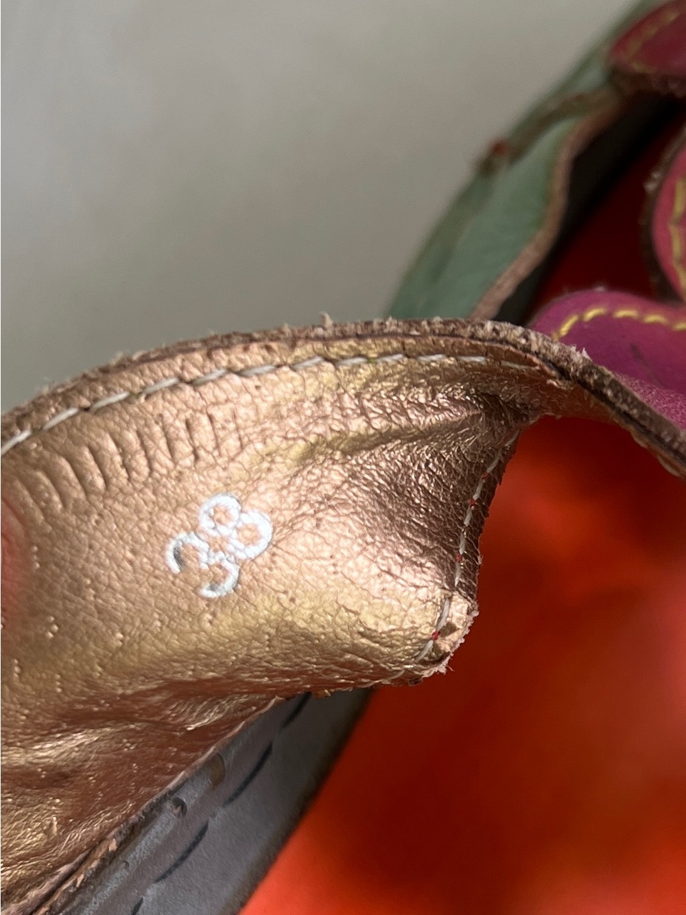 Socofy Floral Multicolour Leather Sandals
Slip-on Size 38 (Size 7.5) - Picture 10 of 13